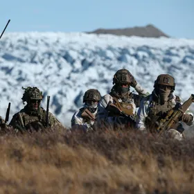 مهمة "الحارس القطبي".. مقترح أوروبي لكبح طموحات ترمب في جرينلاند