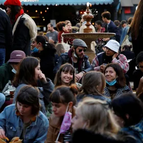 دراسة: سن المراهقة يمتد إلى الثلاثينيات من العمر