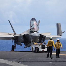 إسبانيا توقف خططاً لشراء مقاتلات طراز  F-35