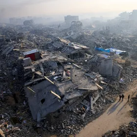 مصر تدعو إلى الإسراع في نشر قوة الاستقرار الدولية بقطاع غزة لمراقبة وقف النار