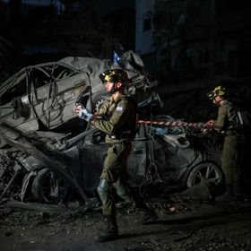 إيران وإسرائيل تتبادلان الضربات.. وطهران تتهم واشنطن بدعم تل أبيب سياسياً واستخباراتياً