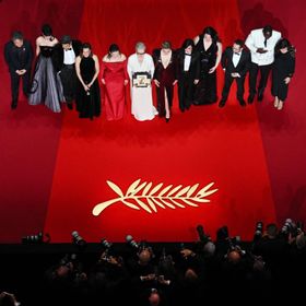 مهرجان كان السينمائي يحتفي بالمرأة ويتجاهل غزة في افتتاح الدورة 77