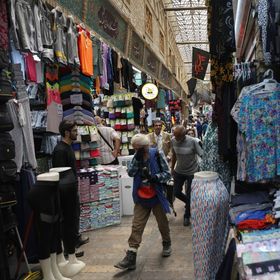 حرب إيران وإسرائيل.. واشنطن تسعى لإعادة طهران للمفاوضات عبر "حوافز مالية".. وعراقجي: لا يوجد تفاهم حالياً