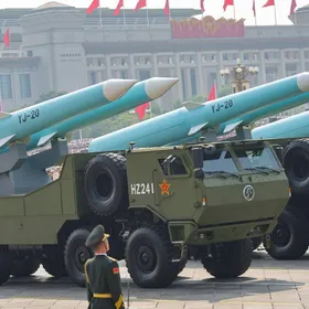 "قاتل حاملات الطائرات".. تعرف على قدرات الصاروخ الصيني Yj-20