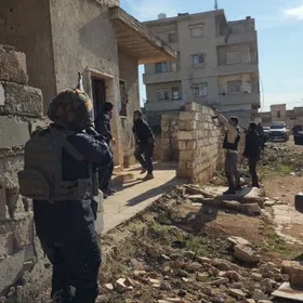 سوريا: توقيف خلية لـ"داعش" نفذت عمليات في إدلب وحلب