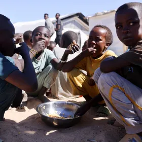 وزير الصحة السوداني لـ"الشرق": 70% من المؤسسات الصحية عادت للخدمة رغم التحديات