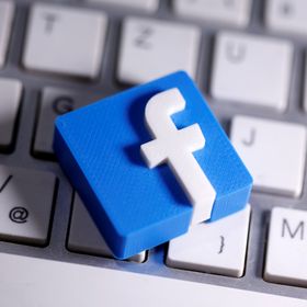 فيسبوك يتيح إنشاء 4 حسابات لكل مستخدم