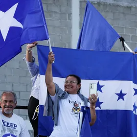 بعد تأييد ترمب لأحد المرشحين.. ماذا نعرف عن انتخابات هندوراس؟