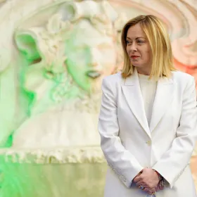 وسط مخاوف بشأن الديون.. ضغوط يمينية على حكومة إيطاليا بشأن احتياطيات الذهب