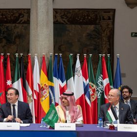 اجتماعات مدريد تبحث إنهاء معاناة غزة.. ومطالب بخطوات ملموسة لحل الدولتين