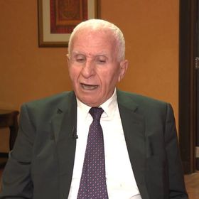 عزام الأحمد لـ"الشرق": سلاح المخيمات الفلسطينية يجب أن يبقى تحت سيطرة لبنان