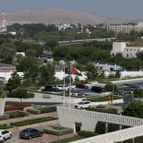 أول دولة خليجية.. سلطنة عمان تعلن فرض ضريبة على دخل الأفراد