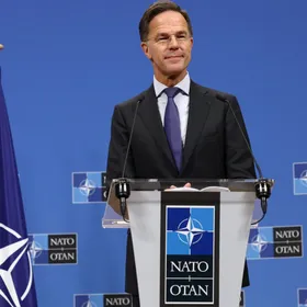 روته: روسيا لا تملك فيتو على انضمام أوكرانيا للناتو.. وستظل تهديداً طويل الأمد لأوروبا