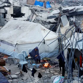 بدلاً من إسرائيل.. الولايات المتحدة تتولى الإشراف على دخول المساعدات إلى غزة