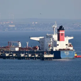 تقرير: "أسطول الظل" الروسي يستخدم كأداة للتجسس