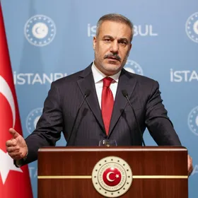 تركيا تحث على محادثات سلمية بين دمشق و"قسد" وتحذر من "نفاد الصبر"