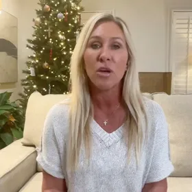 حليفة ترمب السابقة تايلور جرين تعلن اعتزامها الاستقالة من الكونجرس