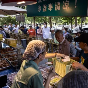 تشجيع الحيوانات الأليفة والألعاب.. خطة الصين لزيادة الاستهلاك