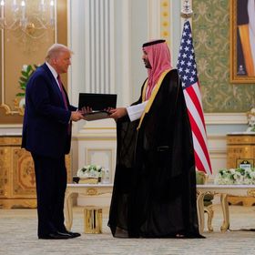 ولي العهد السعودي والرئيس الأميركي يوقعان اتفاقية شراكة اقتصادية استراتيجية