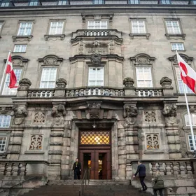 مشرعون أميركيون في كوبنهاجن لطمأنة الدنمارك بشأن جرينلاند