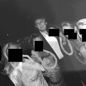 ترمب وكلينتون وجيتس.. الديمقراطيون ينشرون صوراً تعود لجيفري إبستين