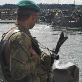 السويد تلجأ إلى الجيش لمواجهة العصابات