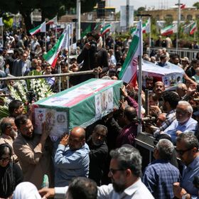 حرب إسرائيل وإيران: تل أبيب تشن غارات انتقامية.. وترقب لمحادثات واشنطن وطهران