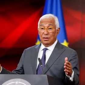 الاتحاد الأوروبي يعلن تقديم ‌قرض لأوكرانيا بدون فوائد قيمته 90 مليار يورو