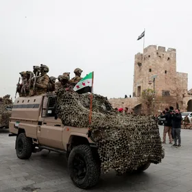تجدد الاشتباكات بين قوات الجيش السوري و"قسد" في حلب