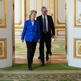 انهيار محادثات انضمام بريطانيا إلى صندوق الدفاع الأوروبي