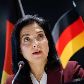 مع "تغير النظام العالمي".. وزيرة ألمانية تشدد على الحاجة إلى "شركاء جدد"