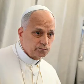 البابا ليو: الدولة الفلسطينية هي الحل "الوحيد" للصراع مع إسرائيل