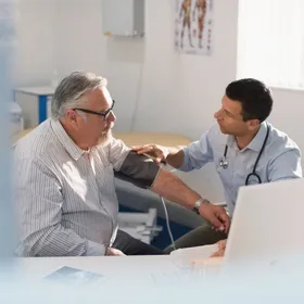 وفيات مفاجئة بلا أعراض.. ما علاقة ضغط الدم؟