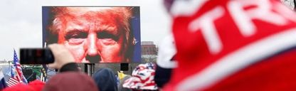 كيف أطاح "التلاعب بتصريحات ترمب" بمدير BBC؟