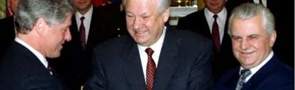 من كلينتون إلى ترمب.. مشهدان للضغط الأميركي على أوكرانيا