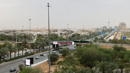 السعودية: إصابة 4 إثر سقوط شظايا اعتراض صاروخ باليستي في الرياض