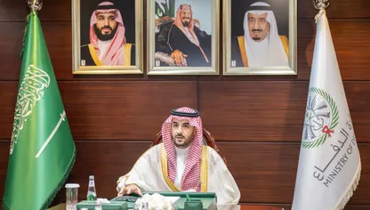 وزير الدفاع السعودي يبحث مع وزير الحرب الأميركي الشراكة الاستراتيجية الدفاعية