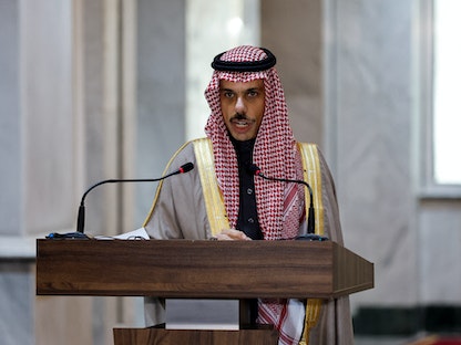 وزير الخارجية السعودي الأمير فيصل بن فرحان في مؤتمر صحافي بالعاصمة العراقية بغداد. 2 فبراير 2023 - REUTERS