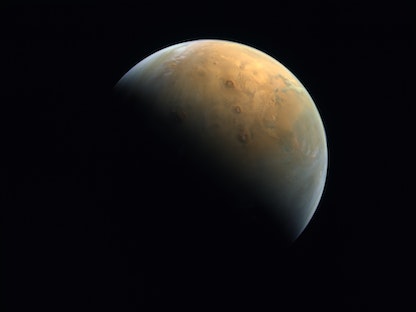 صورة كوكب المريخ التي أرسلها مسبار الأمل الإماراتي، 14 فبراير 2021 - وكالة الإمارات للفضاء 