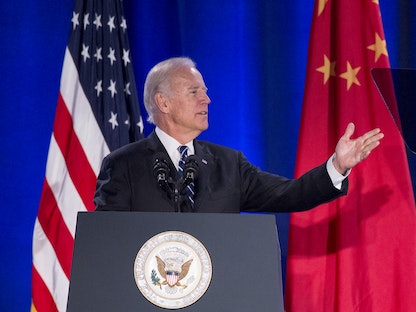 الرئيس الأميركي جو بايدن في الجلسة الختامية لقمة المناخ بين الولايات المتحدة والصين في لوس أنجلوس، 16 سبتمبر 2015 - REUTERS