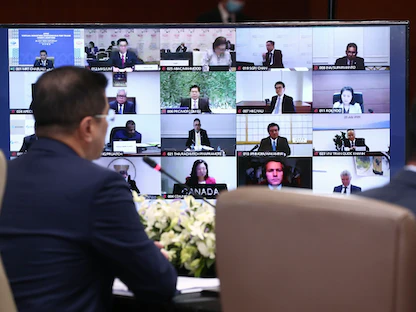 ترمب يمثّل بلاده في قمة "أبيك" للمرة الأولى منذ 3 سنوات 