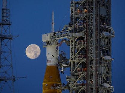 صاروخ Artemis I Moon التابع لناسا في Launch Pad Complex 39B في مركز كينيدي للفضاء، بكيب كانافيرال بولاية فلوريدا الأميركية - 15 يونيو 2022 - AFP