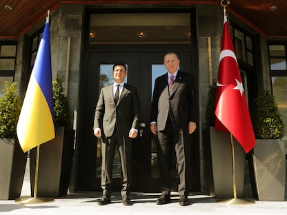 الرئيس التركي رجب طيب أردوغان يستقبل نظيره الأوكراني فلوديمير زيلينسكي في أنقرة -  REUTERS
