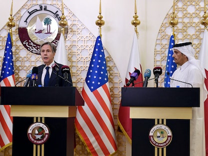 وزير الخارجية الأميركي أنتوني بلينكن ووزير الخارجية القطري محمد بن عبد الرحمن آل ثاني في مؤتمر مشترك بالدوحة، سبتمبر 2021 - AFP