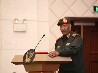 رئيس مجلس السيادة السوداني عبد الفتاح البرهان يلقي كلمة في حفل التوقيع على "الاتفاق الإطاري" بالخرطوم. 5 ديسمبر 2022 - REUTERS