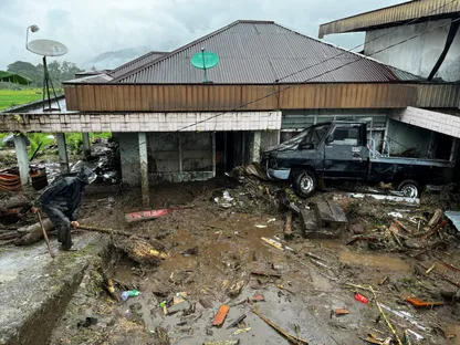 فيضانات شرق آسيا.. وفاة 87 في تايلندا و174 على الأقل بإندونيسيا