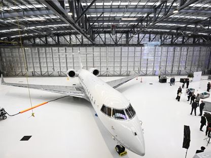 طائرة Bombardier Global 6500 أثناء إطلاق مركز خدمة Bombardier في مطار Essendon Fields في ملبورن. 28 سبتمبر 2022 - Reuters