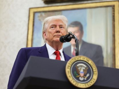الرئيس الأميركي دونالد ترمب يتلقى أسئلة من الصحافيين في البيت الأبيض بواشنطن العاصمة. 28 مايو 2025 - reuters