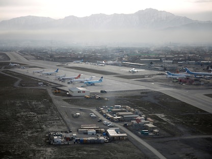 منظر جوي لمطار حامد كرزاي الدولي في كابول المعروف سابقاً باسم مطار كابول الدولي في أفغانستان، 11 فبراير 2016 - REUTERS