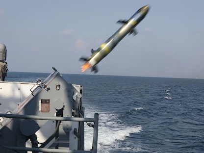 سفن أميركية تجري تدريبات بالذخيرة الحية في الخليج العربي - 7 نوفمبر 2021 - navy.mil